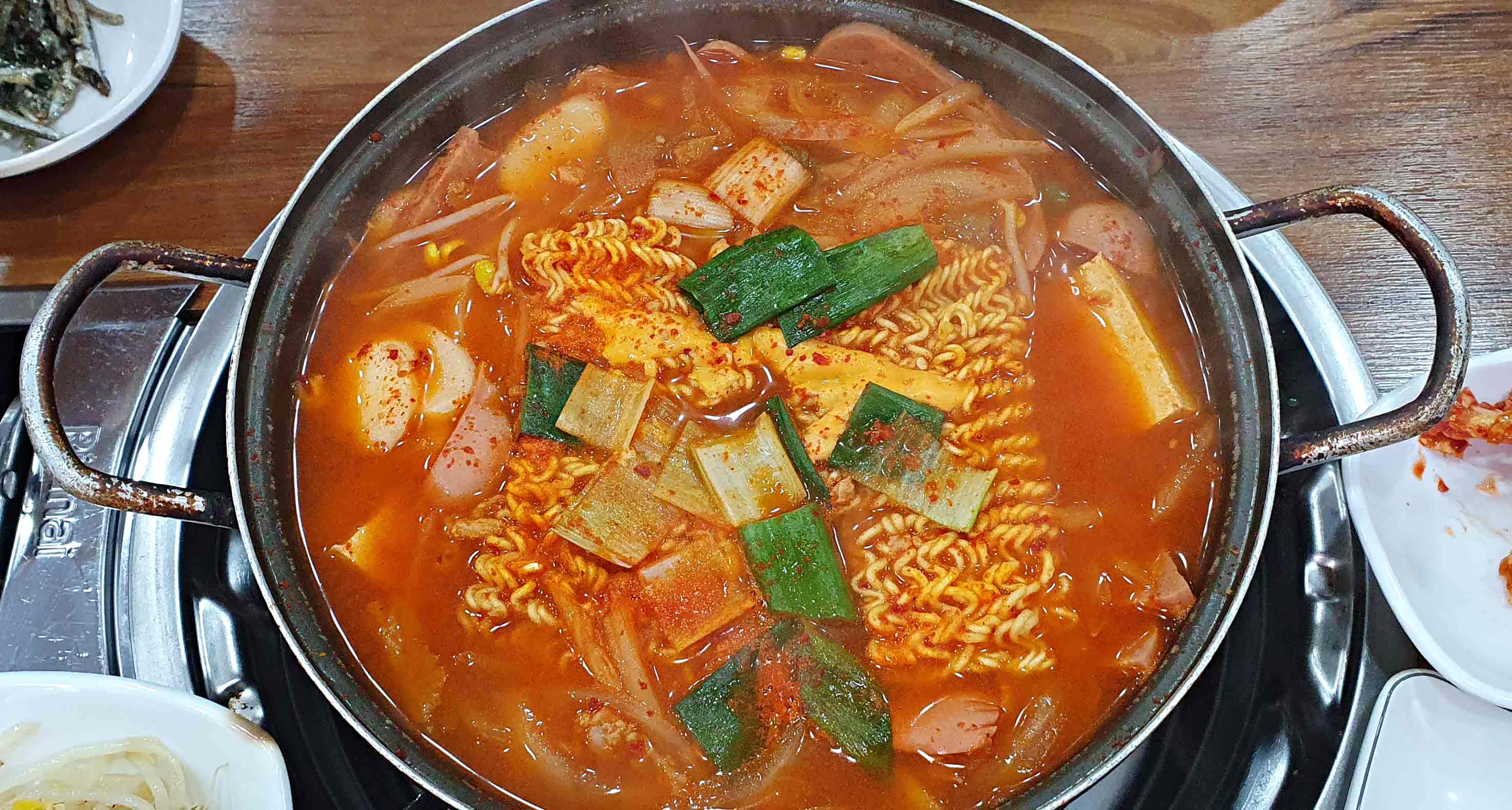 싱그루맛집_홍대민4.jpg