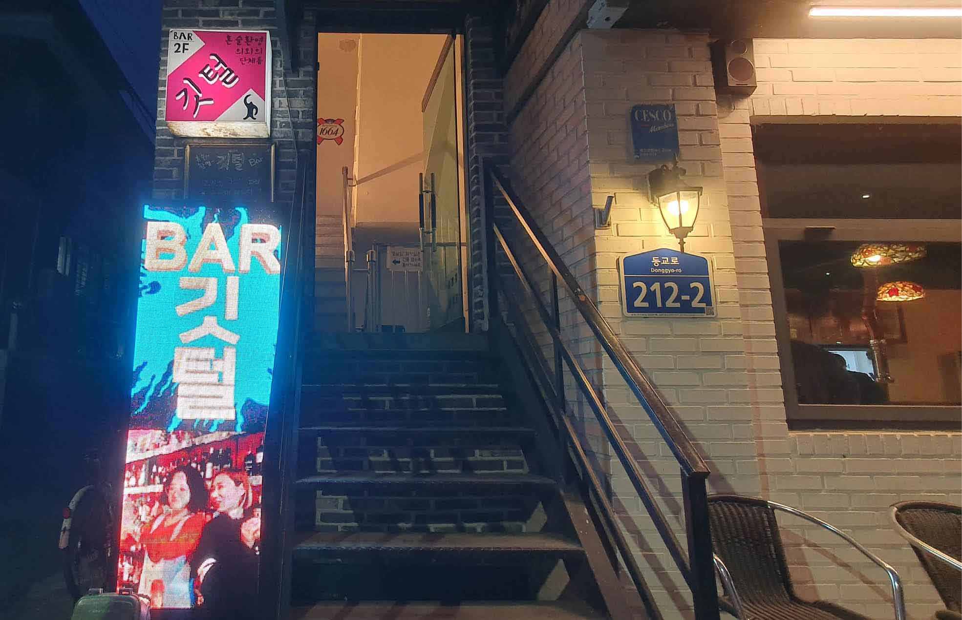 깃털_홍대민.jpg